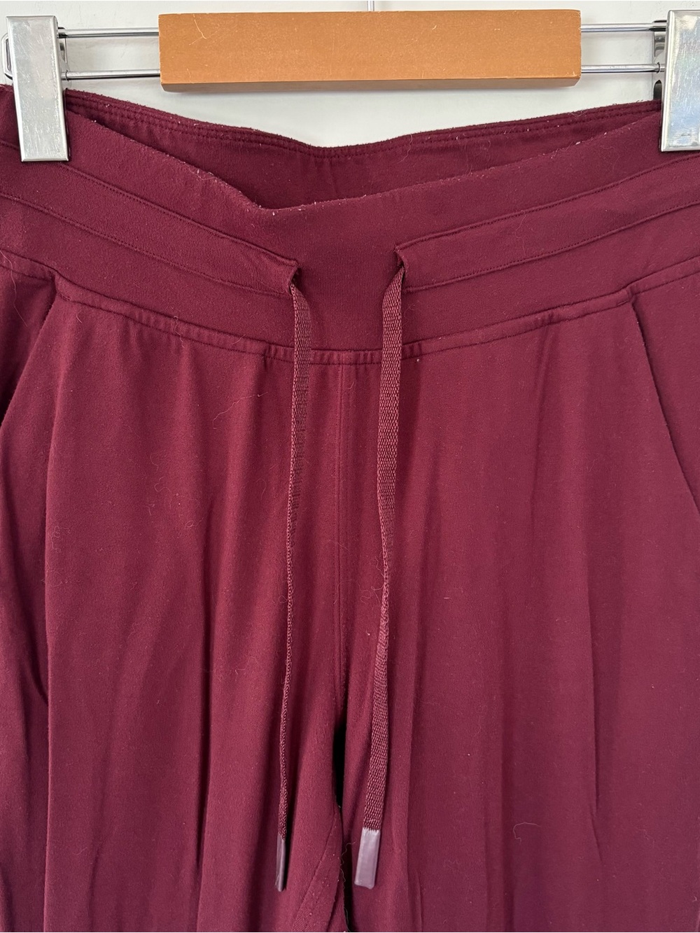 Lululemon Ready To Rulu Pant 29" Joggers in Garnet / Maroon – Size 6 - Picture 5 of 9